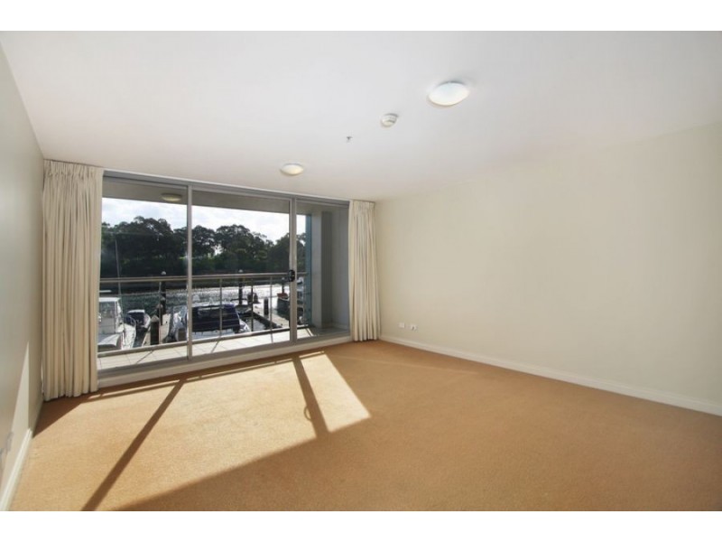 219 Finger Wharf, 6 Cowper Wharf Road, Woolloomooloo NSW 2011