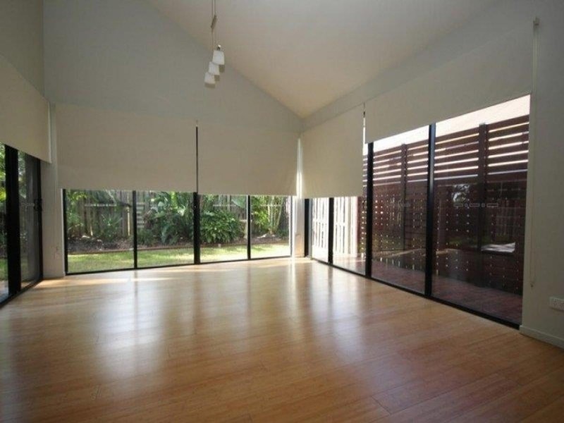 3 Viewpoint Drive, Springfield Lakes QLD 4300