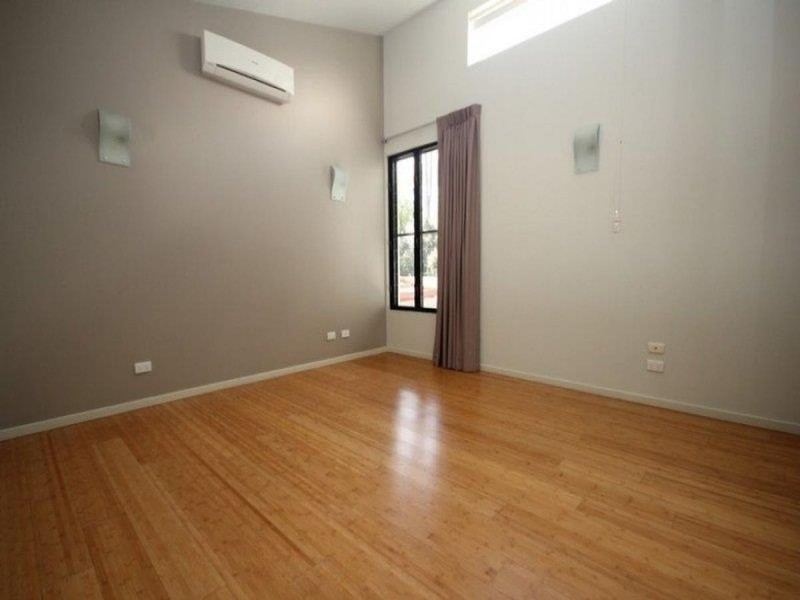 3 Viewpoint Drive, Springfield Lakes QLD 4300