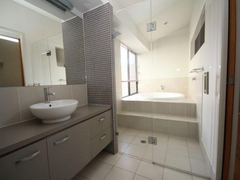 3 Viewpoint Drive, Springfield Lakes QLD 4300