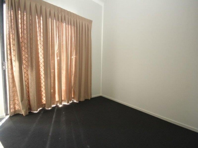 3 Viewpoint Drive, Springfield Lakes QLD 4300