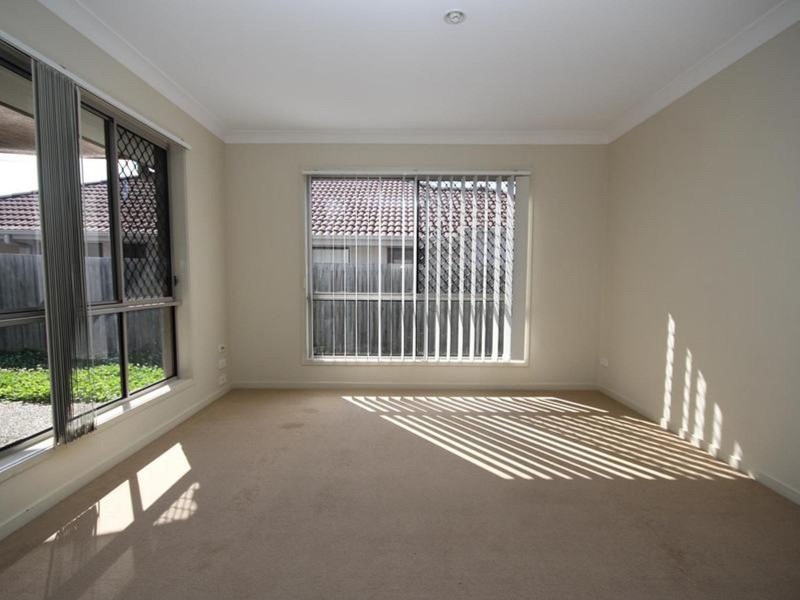 22 Admiral Crescent, Springfield Lakes QLD 4300