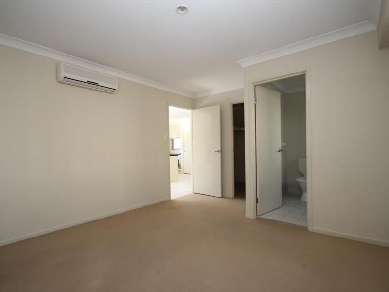 22 Admiral Crescent, Springfield Lakes QLD 4300