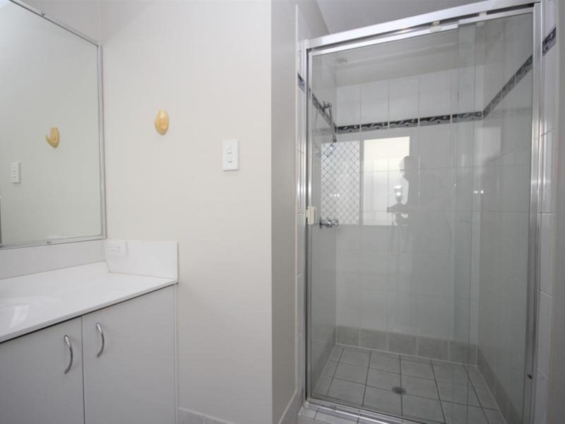 22 Admiral Crescent, Springfield Lakes QLD 4300