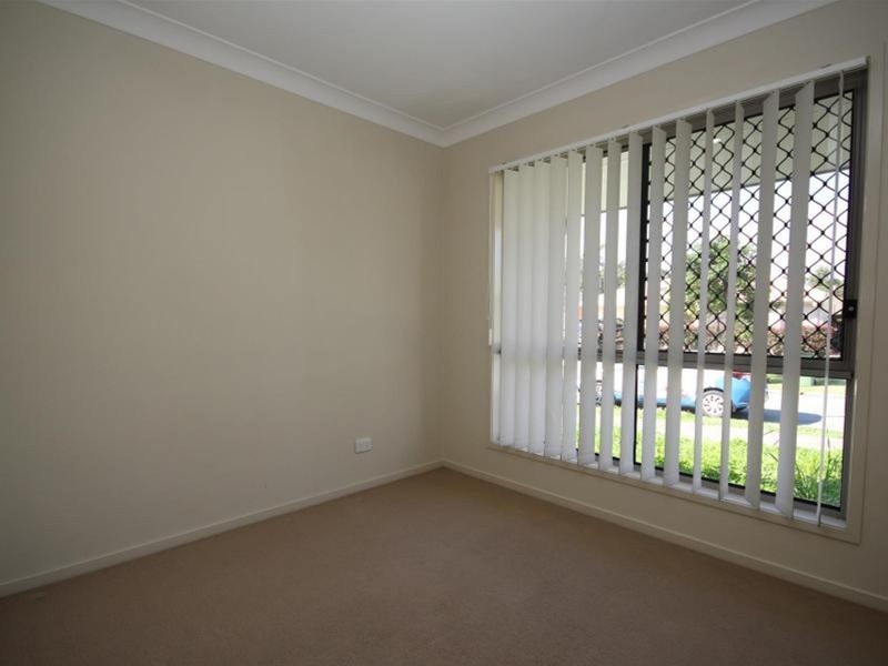 22 Admiral Crescent, Springfield Lakes QLD 4300
