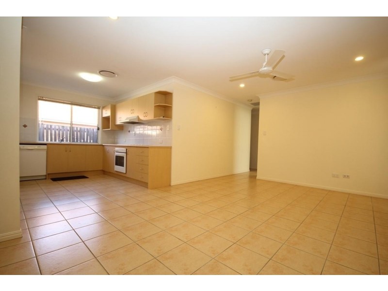 6 Jessie Street, Springfield Lakes QLD 4300