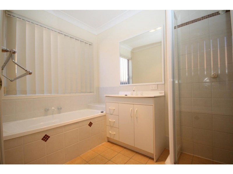 6 Jessie Street, Springfield Lakes QLD 4300