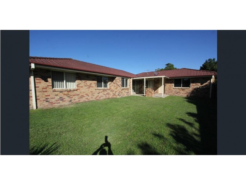 40 Gleneagles Crescent, Oxley QLD 4075