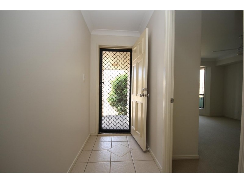 25 Jupiter Street, Springfield Lakes QLD 4300