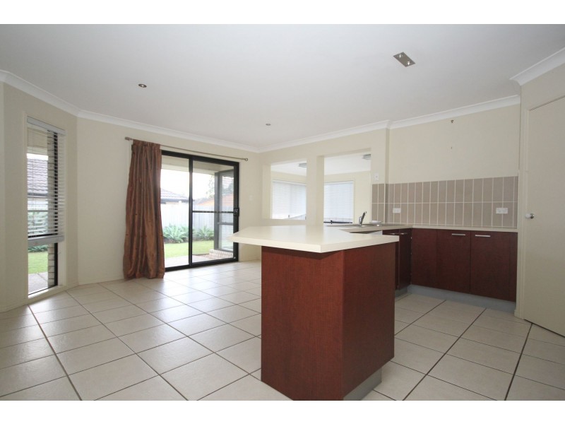 12 Jupiter Street, Springfield Lakes QLD 4300