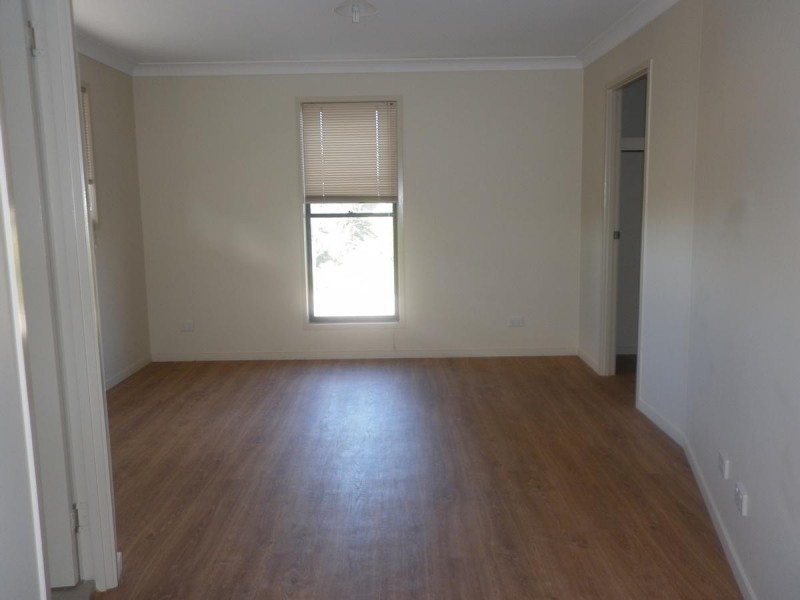 1/45A Law Street, Redbank QLD 4301