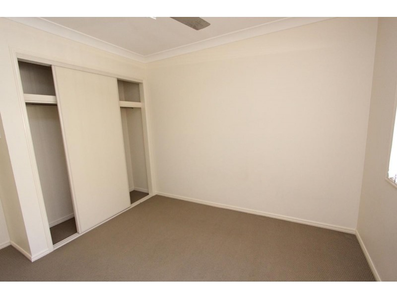 11 Michael Place, Oxley QLD 4075