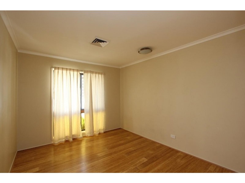 6 Ingham Street, Oxley QLD 4075