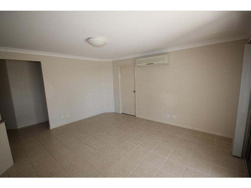 27 Esperance Crescent, Springfield Lakes QLD 4300