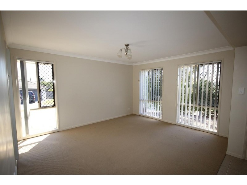 27 Esperance Crescent, Springfield Lakes QLD 4300