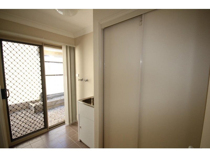 27 Esperance Crescent, Springfield Lakes QLD 4300