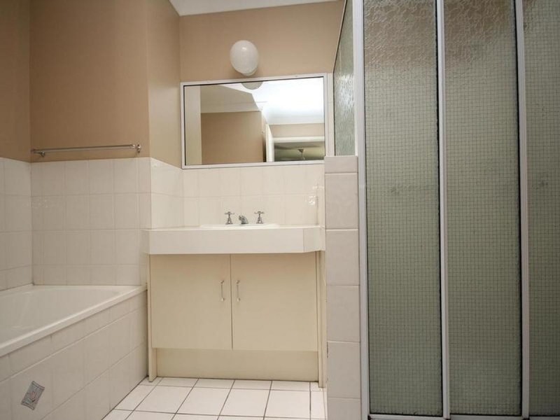 7 Donegal Court, Raceview QLD 4305