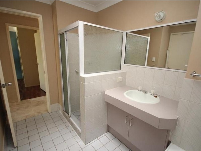 7 Donegal Court, Raceview QLD 4305