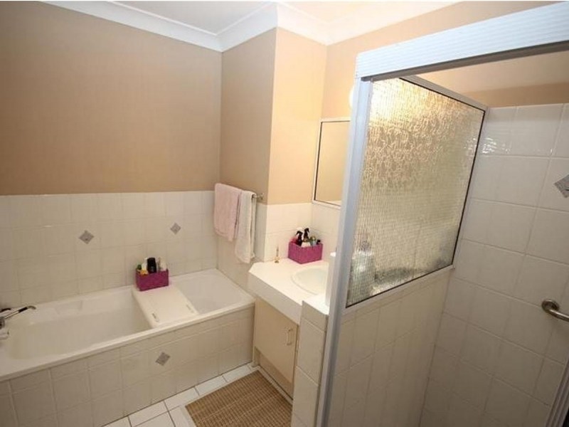 7 Donegal Court, Raceview QLD 4305