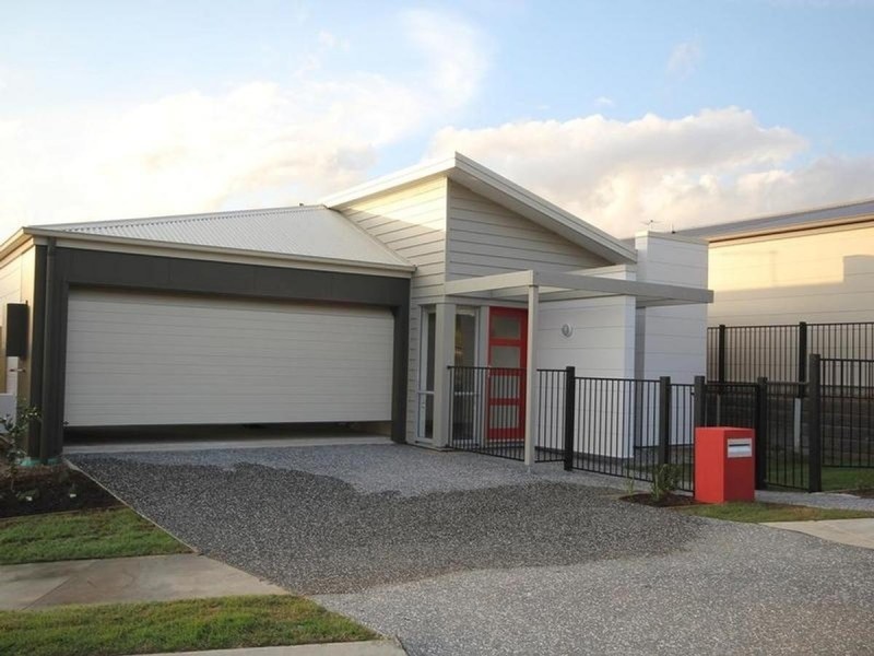 20 Troost Circuit, Bellbird Park QLD 4300