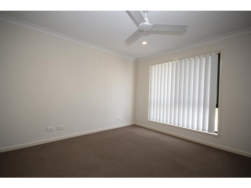 4 Patricius Place, Augustine Heights QLD 4300