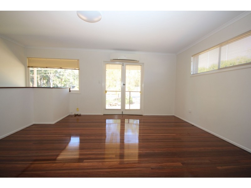 257 Old Logan Road, Camira QLD 4300