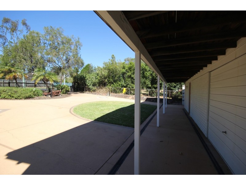 257 Old Logan Road, Camira QLD 4300