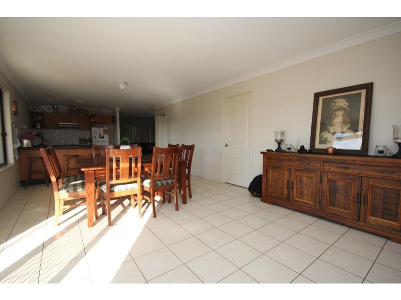 11 Moselle Street, Springfield QLD 4300
