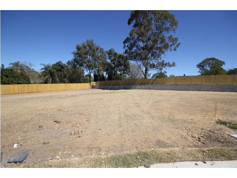 Bellbird Park QLD 4300