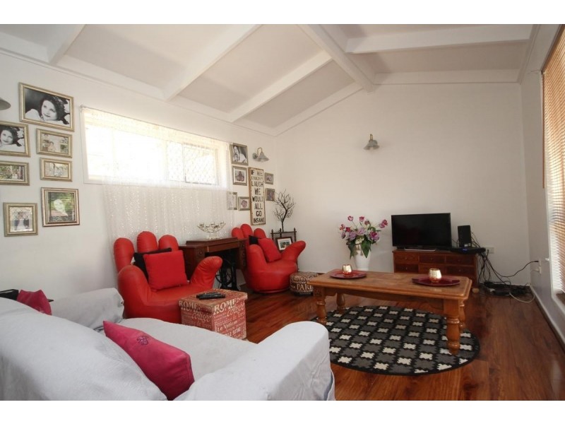 2 Paul Tully Avenue, Collingwood Park QLD 4301