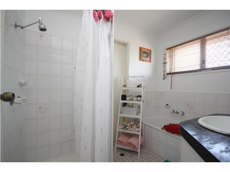 2 Paul Tully Avenue, Collingwood Park QLD 4301