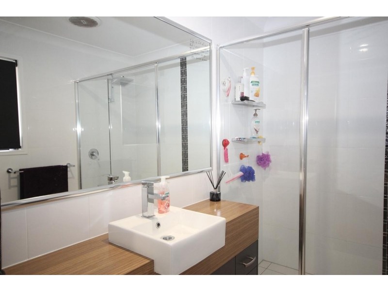 28 Abbot Circuit, Bellbird Park QLD 4300