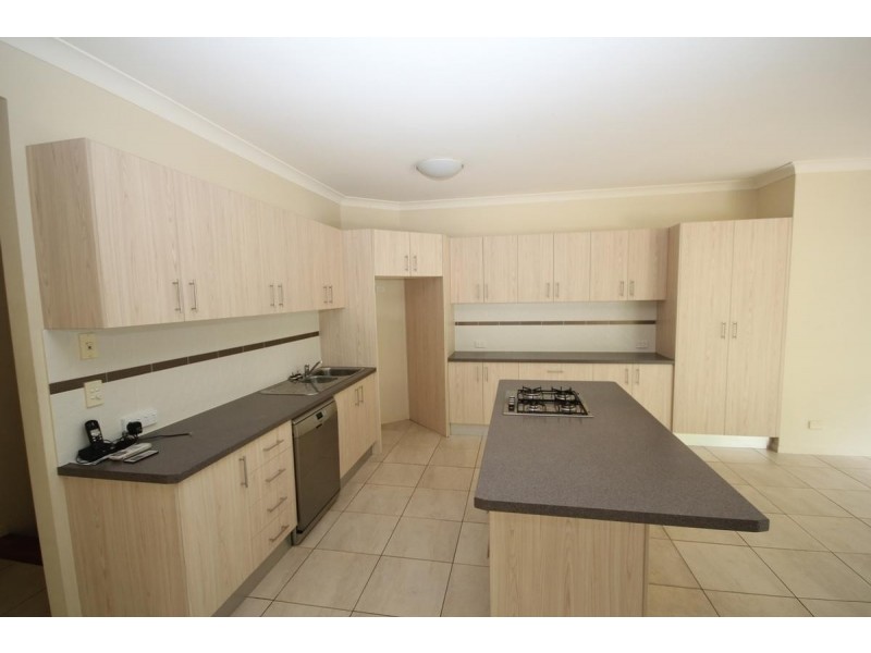 3 Wattletree Court, Brookwater QLD 4300