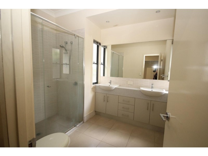 3 Wattletree Court, Brookwater QLD 4300