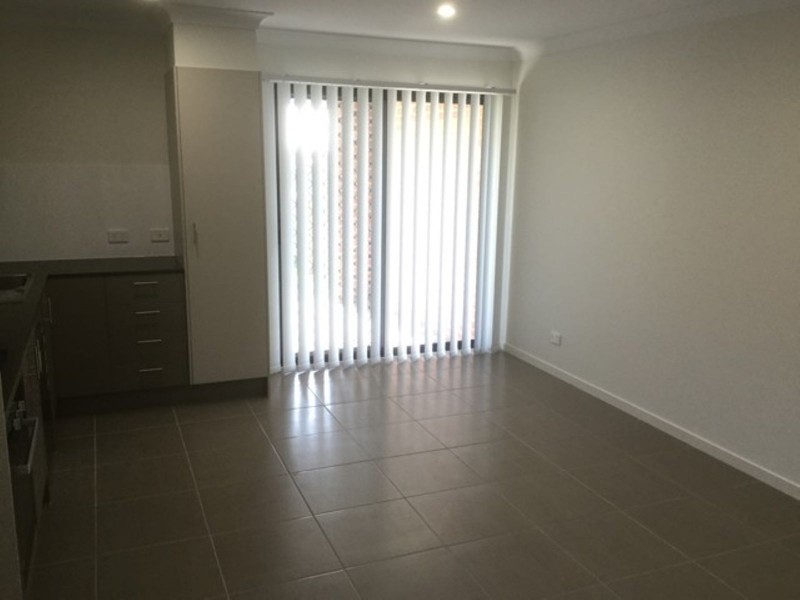 13 Regents Drive, Redbank Plains QLD 4301