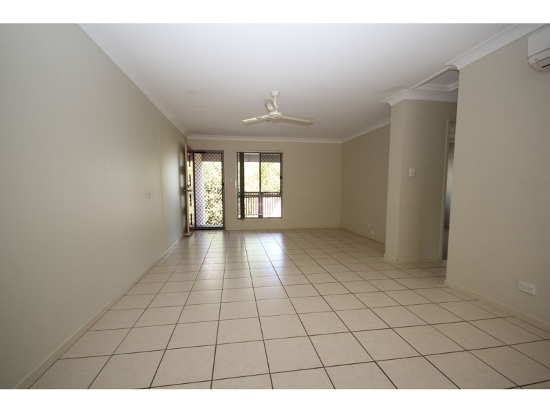 15 Creekside Drive, Springfield Lakes QLD 4300