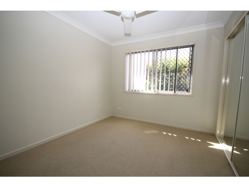 15 Creekside Drive, Springfield Lakes QLD 4300