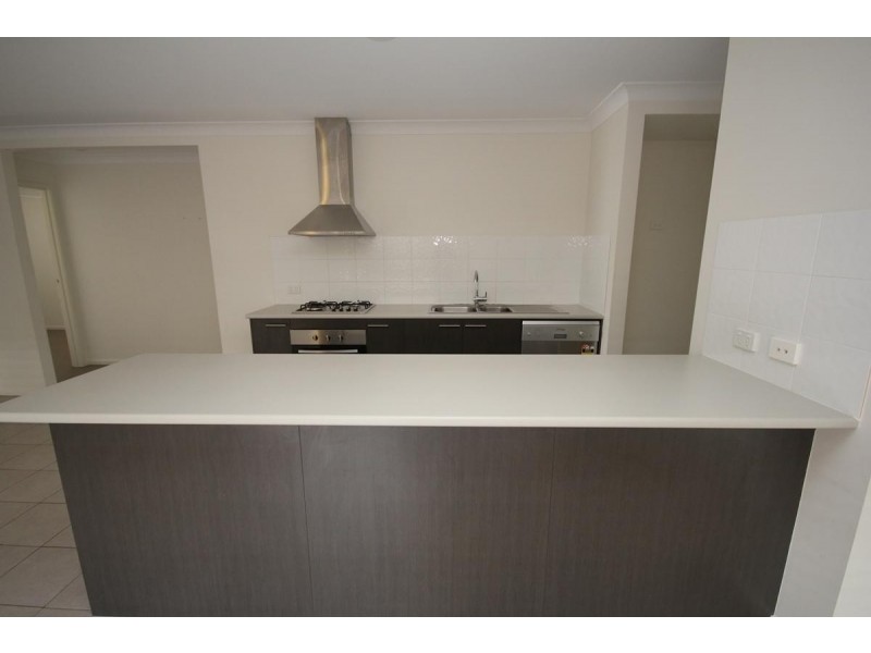 9 Isidore Street, Augustine Heights QLD 4300