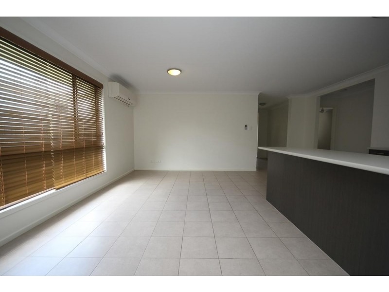 9 Isidore Street, Augustine Heights QLD 4300