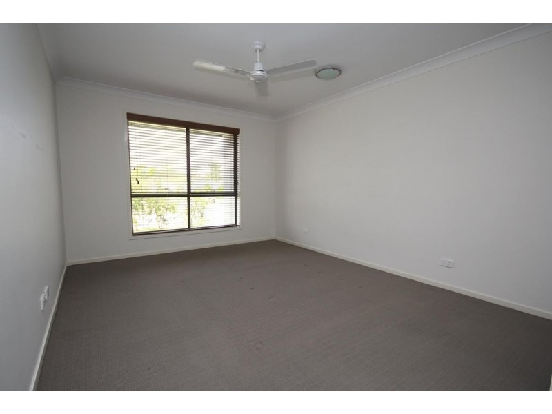 9 Isidore Street, Augustine Heights QLD 4300