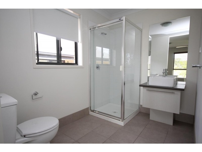 9 Isidore Street, Augustine Heights QLD 4300