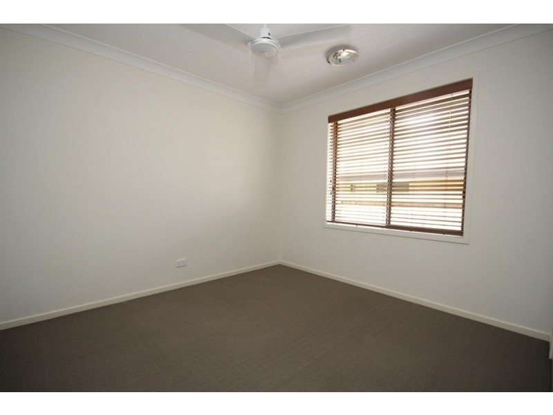 9 Isidore Street, Augustine Heights QLD 4300