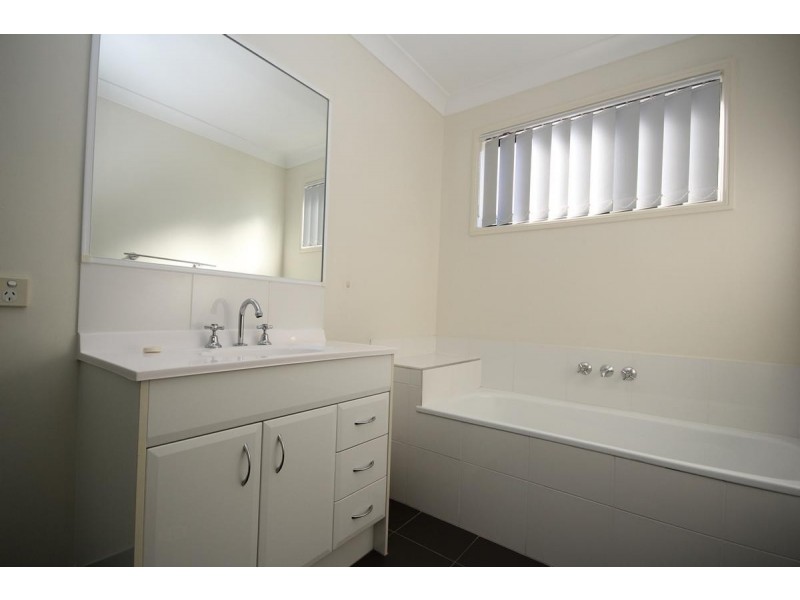 113 Sunview Road, Springfield QLD 4300