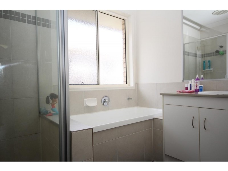 20 Jonic Drive, Goodna QLD 4300