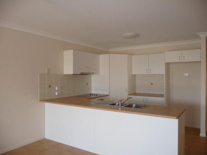 1/29 Cheihk Crescent, Collingwood Park QLD 4301