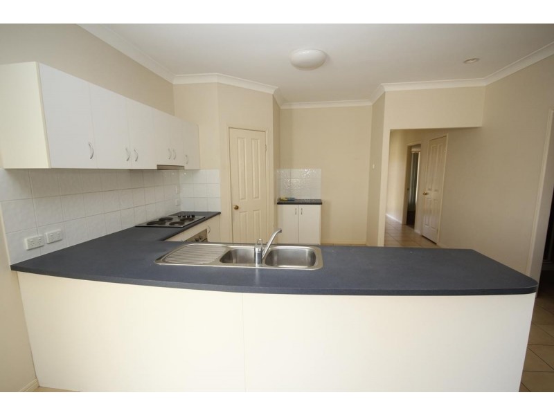 19 Aldworth Place, Springfield Lakes QLD 4300