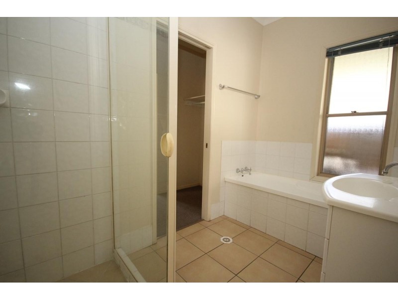 19 Aldworth Place, Springfield Lakes QLD 4300