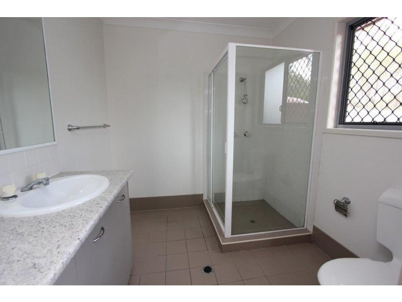 48 William Terrace, Oxley QLD 4075