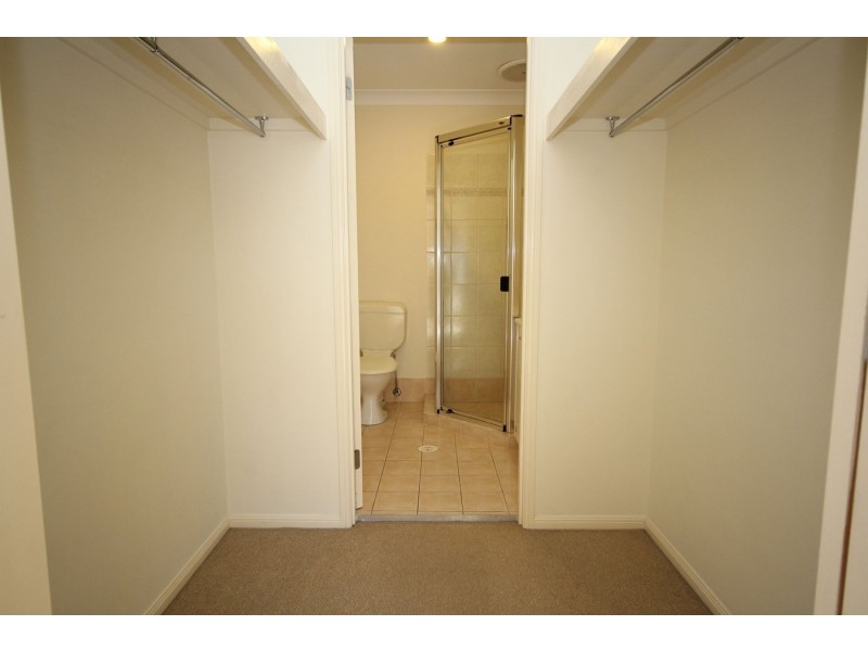 1 Eve Court, Springfield Lakes QLD 4300