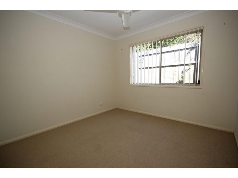 1 Eve Court, Springfield Lakes QLD 4300